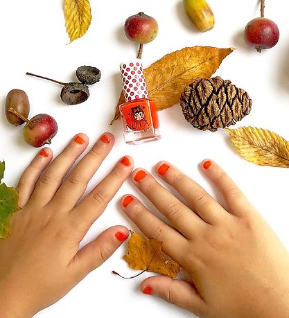 Miss Nella Neglelak - Poppy Fields