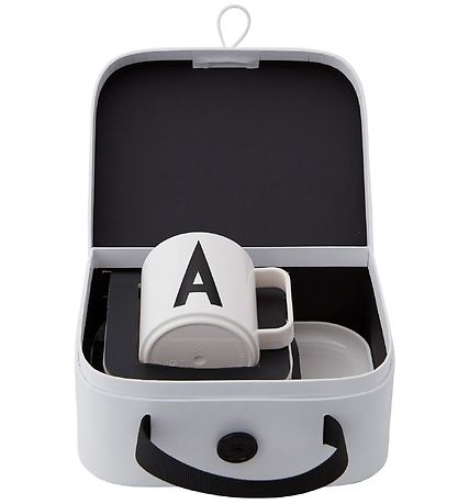 Design Letters Spisesæt - Tritan - 3 dele - Classics In A Suitca Design Letters Spisesæt - Tritan - 3 dele - Classics In A Suitca