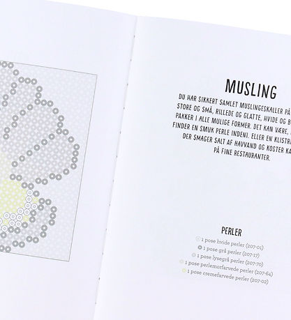 Anja Takacs Bog - Mine Første Perlerier - Dansk