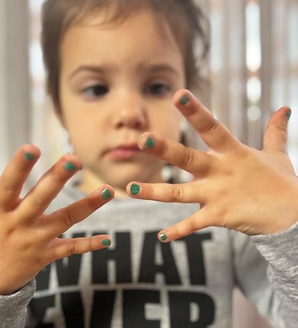 Miss Nella Neglelak - Field Trips