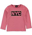 Petit by Sofie Schnoor Blouse - Dark Pink w. NYC Petit by Sofie Schnoor Blouse - Dark Pink w. NYC