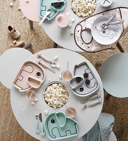 Done By Deer Tallerken - Silikone - 2 Rum - Stick & Stay - Elphe Done By Deer Tallerken - Silikone - 2 Rum - Stick & Stay - Elphe