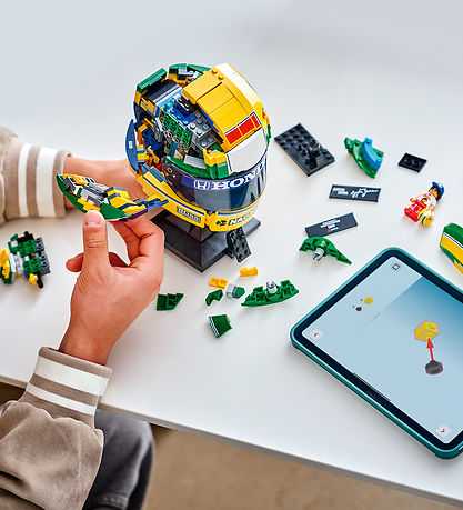 LEGO® Editions - Ayrton Senna-hjelm 43024 - 931 dele