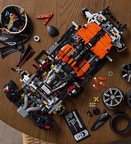 LEGO® Technic - Koenigsegg Sadair's Spear-megabil 42232 - 4104 D