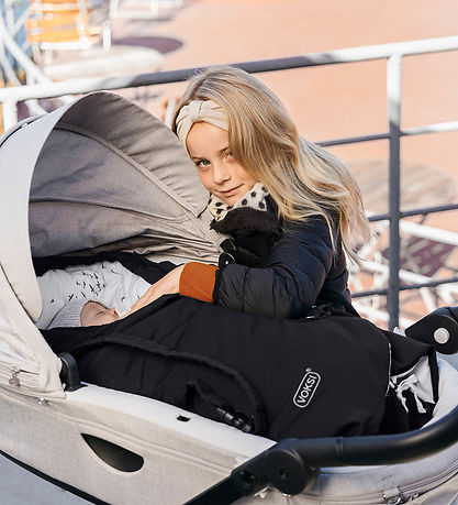 Voksi Kørepose - Carry North - 76//108 cm - Black Wings Voksi Kørepose - Carry North - 76//108 cm - Black Wings