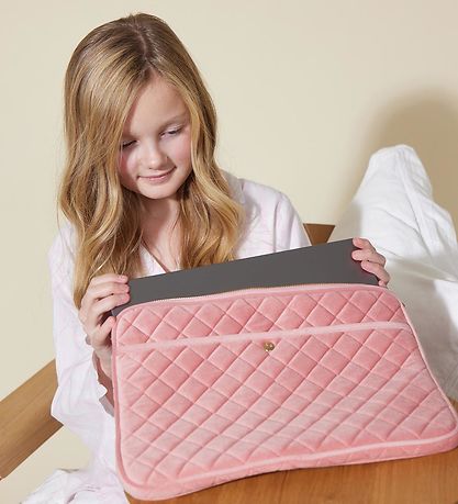 Fan Palm Sleeve - Ouiltet Velour - Rose Velvet Fan Palm Sleeve - Ouiltet Velour - Rose Velvet