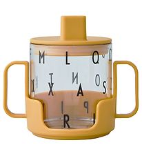 Design Letters Kop - Tritan - Grow With Your Cup - Mustard Design Letters Kop - Tritan - Grow With Your Cup - Mustard