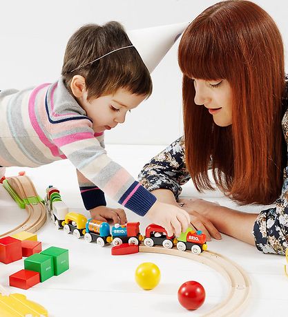 BRIO MY FIRST Togbane - 18 dele - Multifarvet 33727 BRIO MY FIRST Togbane - 18 dele - Multifarvet 33727