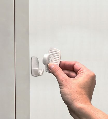Sécurité de l'Enfant BabyDan - Serrure magnétique - Blanc Sécurité de l'Enfant BabyDan - Serrure magnétique - Blanc