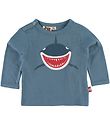 DYR Bluse - Critter - Grey Steel m. Haj