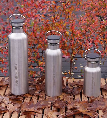 Yummii Yummii Thermo Bottle - 350 ml - Stainless Steel w. Black Yummii Yummii Thermo Bottle - 350 ml - Stainless Steel w. Black