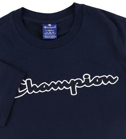 T-Shirt Champion Fashion - Marine av. Logo T-Shirt Champion Fashion - Marine av. Logo