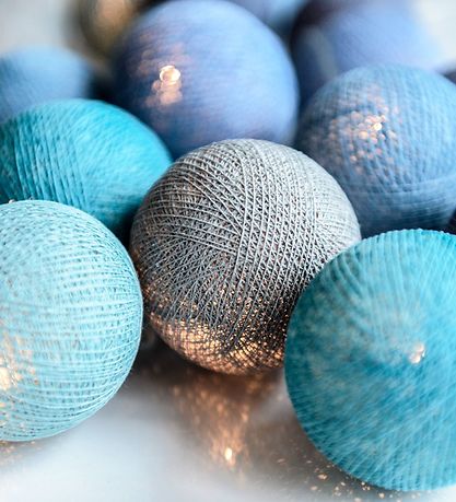 Iris Lights Lichterkette - 290 cm - 20 Lichter - Ocean Blue Iris Lights Lichterkette - 290 cm - 20 Lichter - Ocean Blue