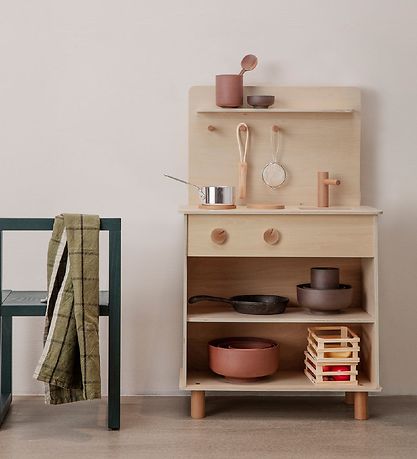 ferm Living Leksakskök - Toro - Natur ferm Living Leksakskök - Toro - Natur