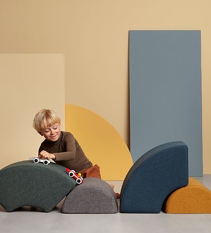 by KlipKlap Tumlemøbel - Half Circle - 36x33x17 cm - Pine Green by KlipKlap Tumlemøbel - Half Circle - 36x33x17 cm - Pine Green