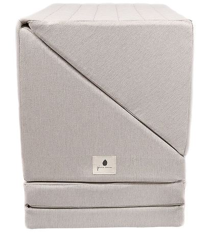 Pine Cone Foldemadras - 45x140 cm - Triangle - Happy Play - Sand Pine Cone Foldemadras - 45x140 cm - Triangle - Happy Play - Sand