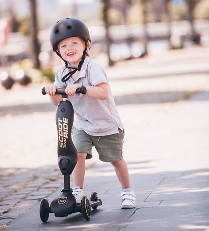 Scoot and Ride Highway Kick 1 - Sort/Guld Scoot and Ride Highway Kick 1 - Sort/Guld