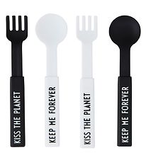 Design Letters Bestik - 2 Sæt - To Go - Sort/Hvid m. Tekst Design Letters Bestik - 2 Sæt - To Go - Sort/Hvid m. Tekst