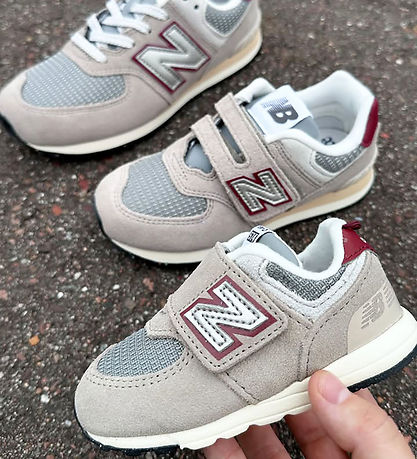 New Balance Sko - 574 - Arid Stone/Monarch Burgundy
