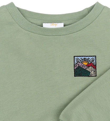 The New Sweatshirt - TnstRonaldo - Lily Pad