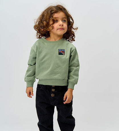 The New Sweatshirt - TnstRonaldo - Lily Pad