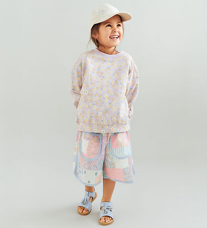 Wheat Shorts - Carrie - Patchwork Flowers