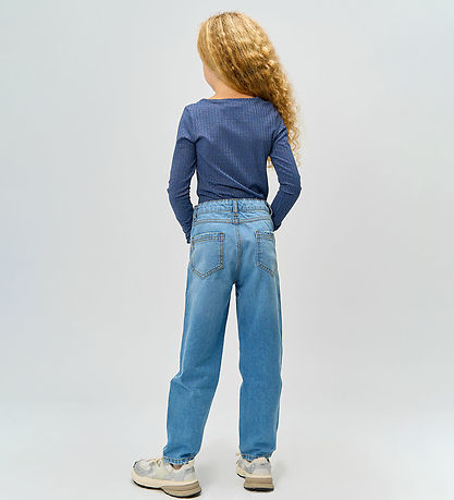 The New Jeans - Mom Fit - TNRomina - Light Blue Denim