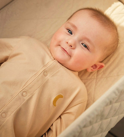 Moonboon Natdragt m. Babyhjelm - Gaveæske - Rose Cloud