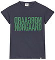 Mads Nørgaard T-shirt - Tuvina Logo - Parisian Night Mads Nørgaard T-shirt - Tuvina Logo - Parisian Night