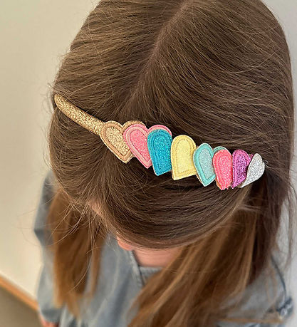 By Stær Hårbøjle - Hjerte - Guld By Stær Hårbøjle - Hjerte - Guld