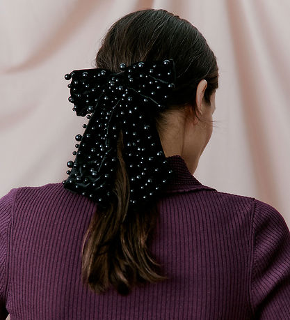 DAY ET Hårspænde - Pearly Velvet Bow - Sort