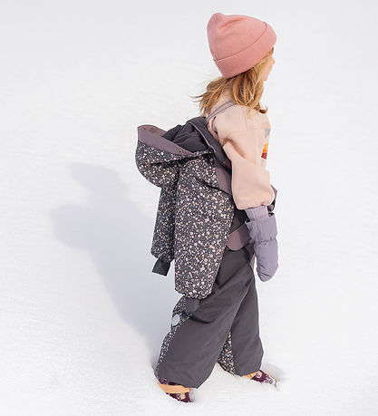 Wheat Mittens - Pouf - Dark Lavender