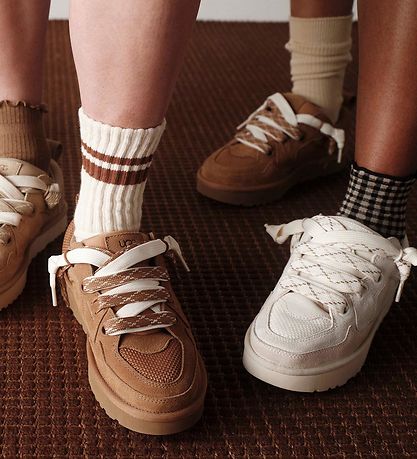 UGG Sko - K Lowmel - Chestnut