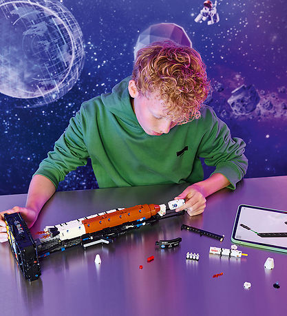 LEGO® Technic - Nasa Artemis-løfteraket 42221 - 632 Dele