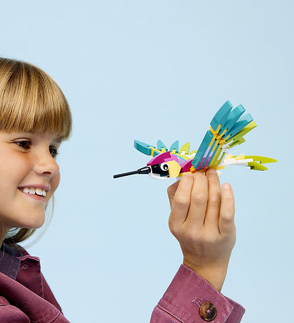 LEGO® Creator - Vilde Dyr: Farverig Kolibri 31384 - 3-i-1 - 312 