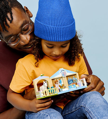 LEGO® Friends - Dyrlægeklinik 42696 - 141 Dele