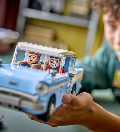 LEGO® Harry Potter - Fortryllet Flyvende Ford Anglia 76470 - 868
