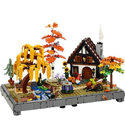LEGO® Icons - Efterårshave Og Hytte 11372 - 1102 Dele