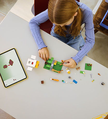 LEGO® Minecraft - Hønsefarm 21585 - 233 Dele