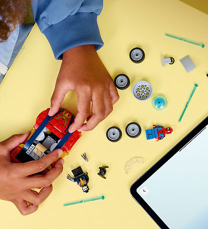 LEGO® Marvel - Spider-man-bil Moc Venomiseret Wolverine 76336 - 