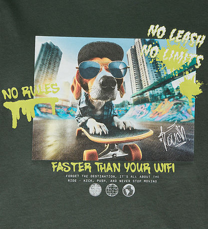 Name It T-shirt - NkmVoto - Urban Chic/Skatter Dog
