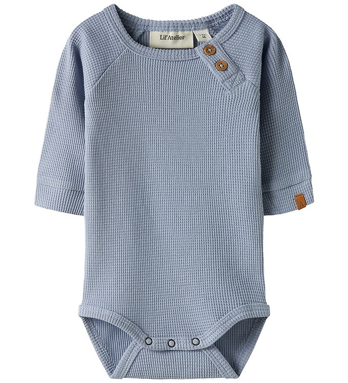 Lil' Atelier Body Zen Blue Med Knapper - Str. 1m 56cm