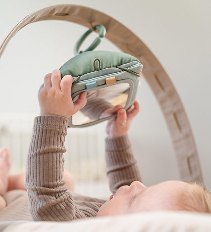 Done by Deer Baby Kontrastkortholder - Tiny Farm - Grøn