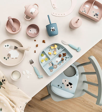 Done by Deer Tallerken - Stick & Stay - Tiny Farm - Blå