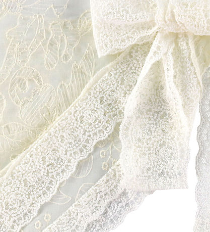 By Stær Scarf - 63x37 cm - Amara - Off White w. Lace