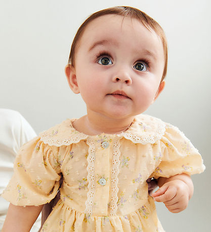 Wheat Kjole - Adele - Barely Apricot Flowers