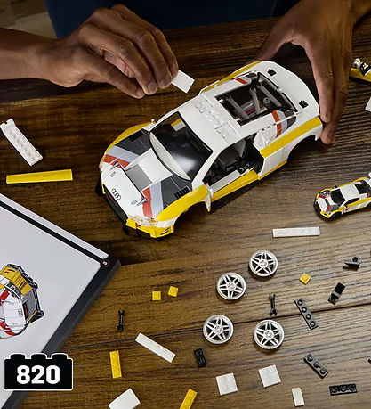 Hot Wheels Bil - Brick Shop Elite Series - Audi R8 LMS