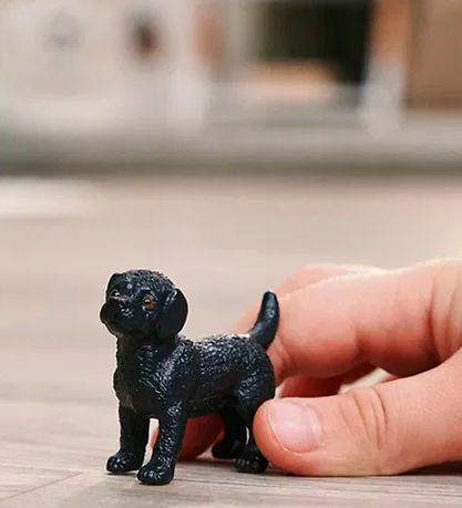 Schleich Wild Life - Black Labrador - Retriever Puppy - H: 4 cm 