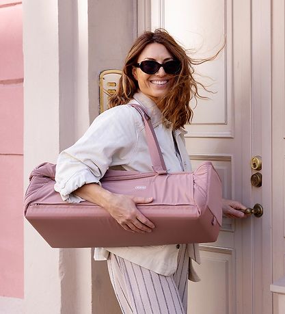 Voksi Babylift - Carry Me - Blush Pink Leaf