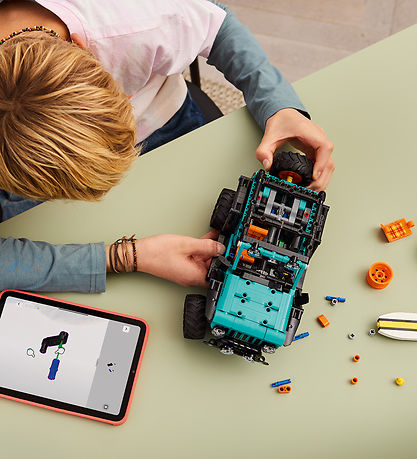 LEGO® Technic - Jeep Wrangler Rubicon Suv 42227 - 723 Dele